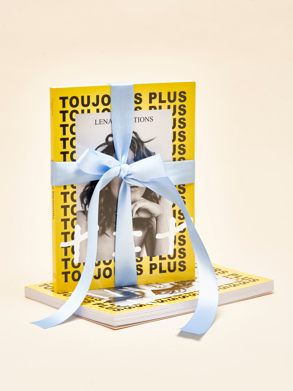 Livre "Toujours Plus"