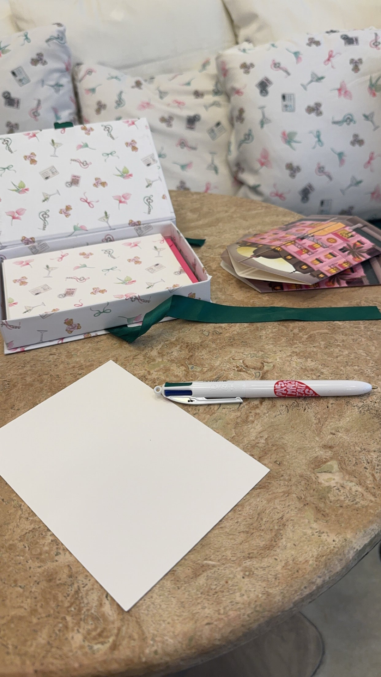 Nécessaire à courrier et stylos